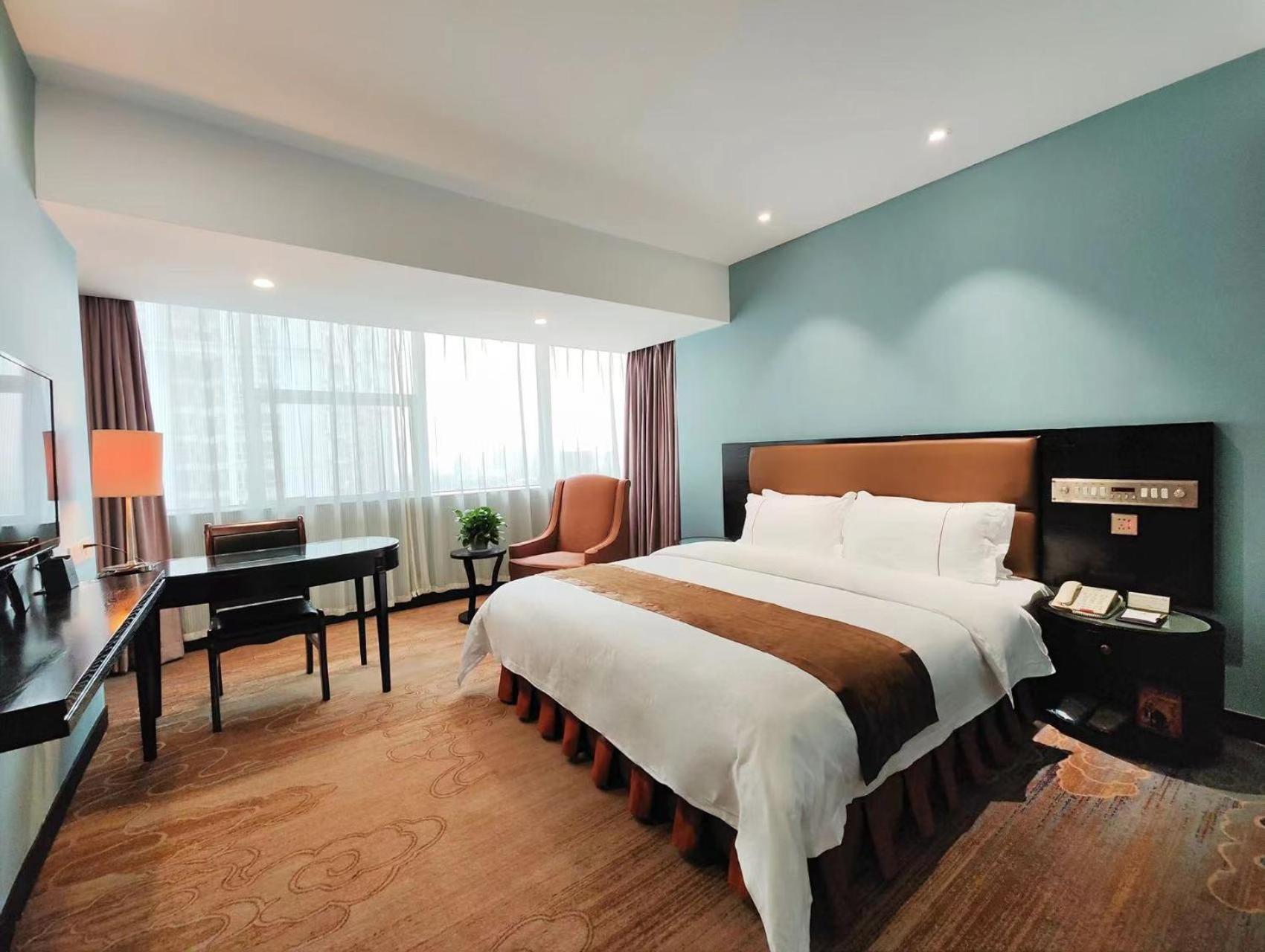 Skyline Plaza Hotel Гуанчжоу Экстерьер фото