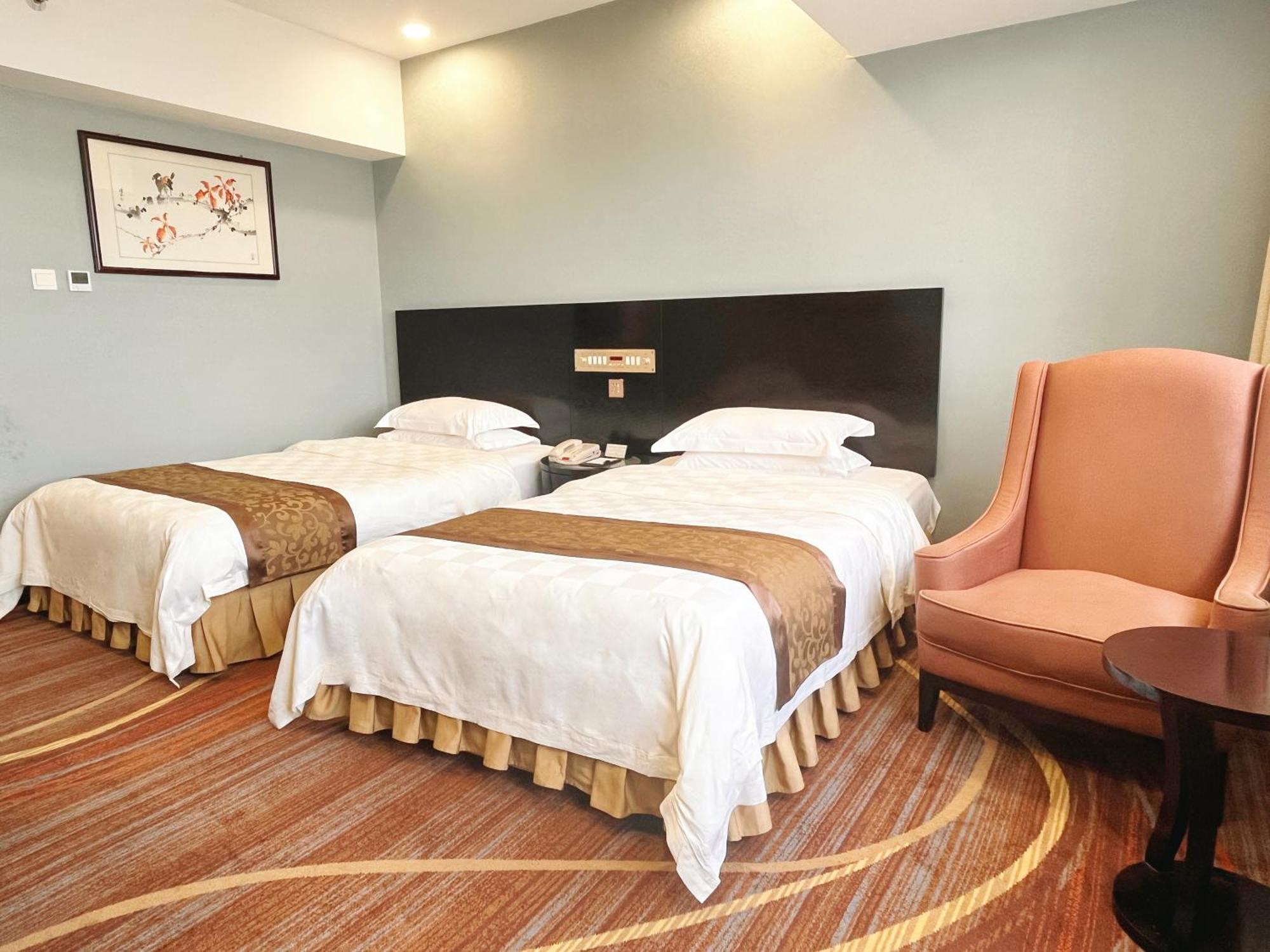 Skyline Plaza Hotel Гуанчжоу Экстерьер фото