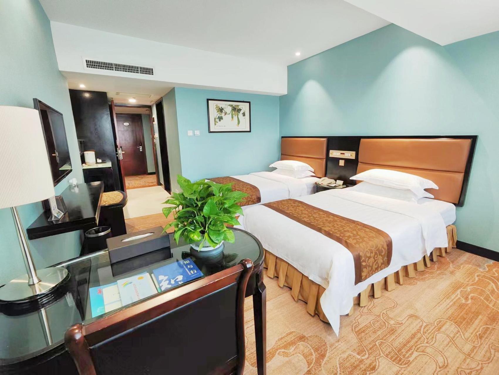 Skyline Plaza Hotel Гуанчжоу Экстерьер фото