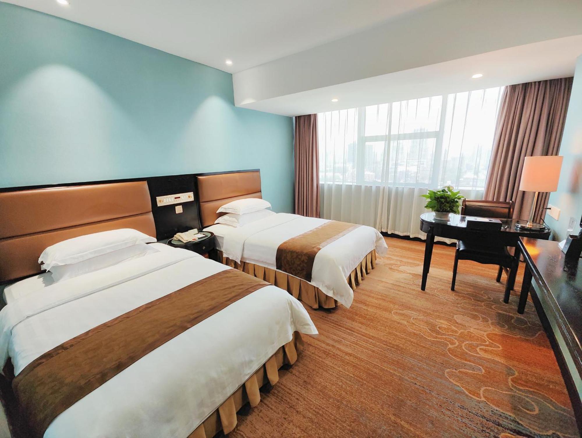 Skyline Plaza Hotel Гуанчжоу Экстерьер фото