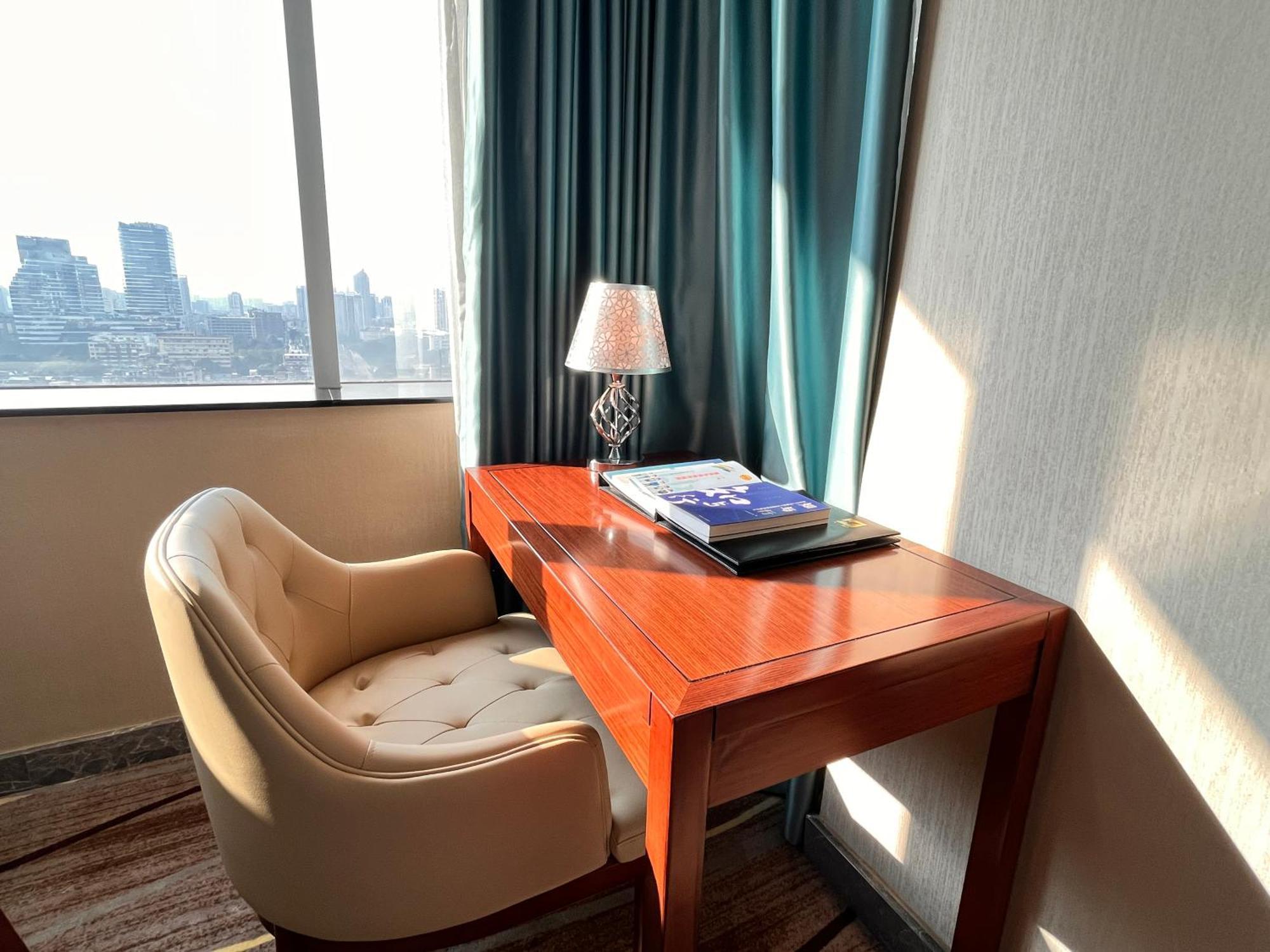 Skyline Plaza Hotel Гуанчжоу Экстерьер фото