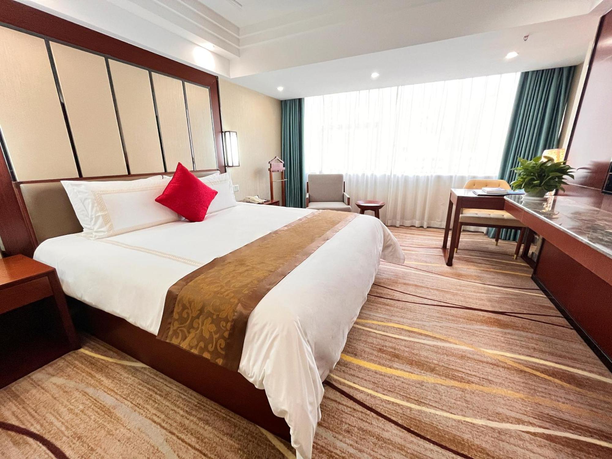 Skyline Plaza Hotel Гуанчжоу Экстерьер фото